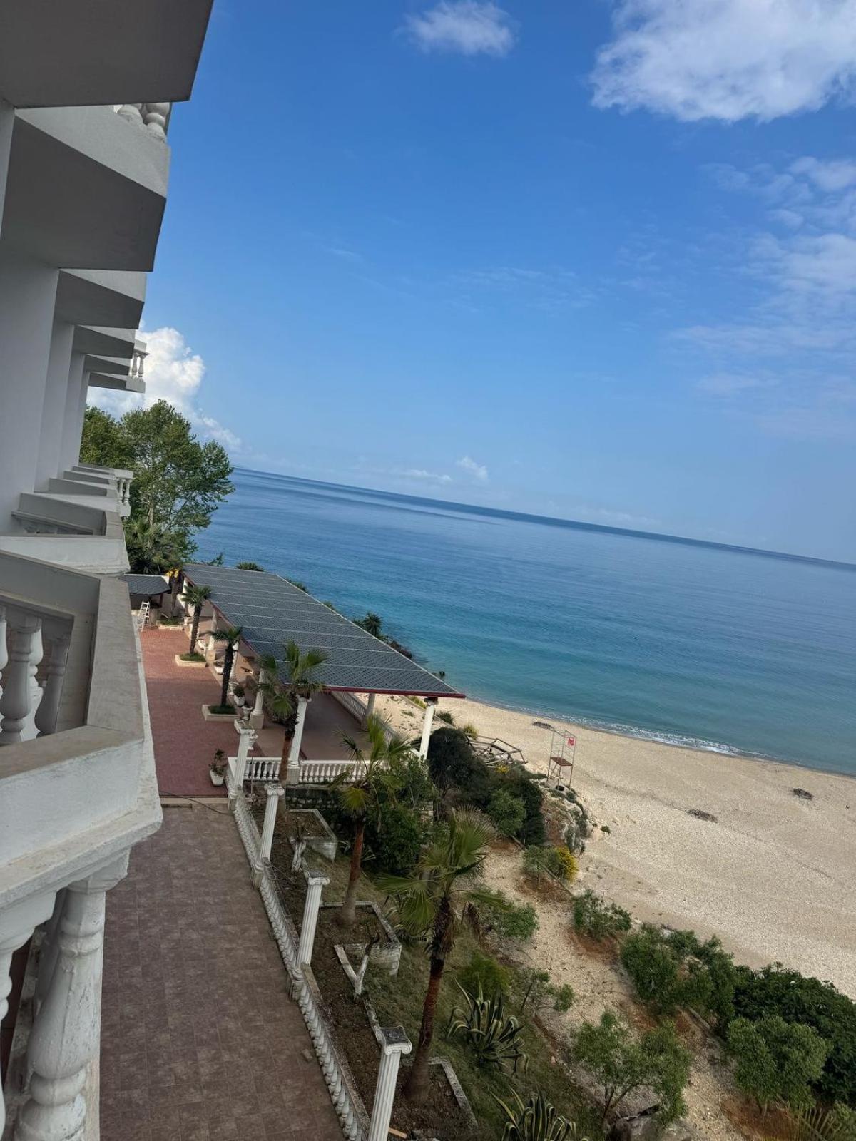 Hotel Dodona Sarandë Eksteriør bilde